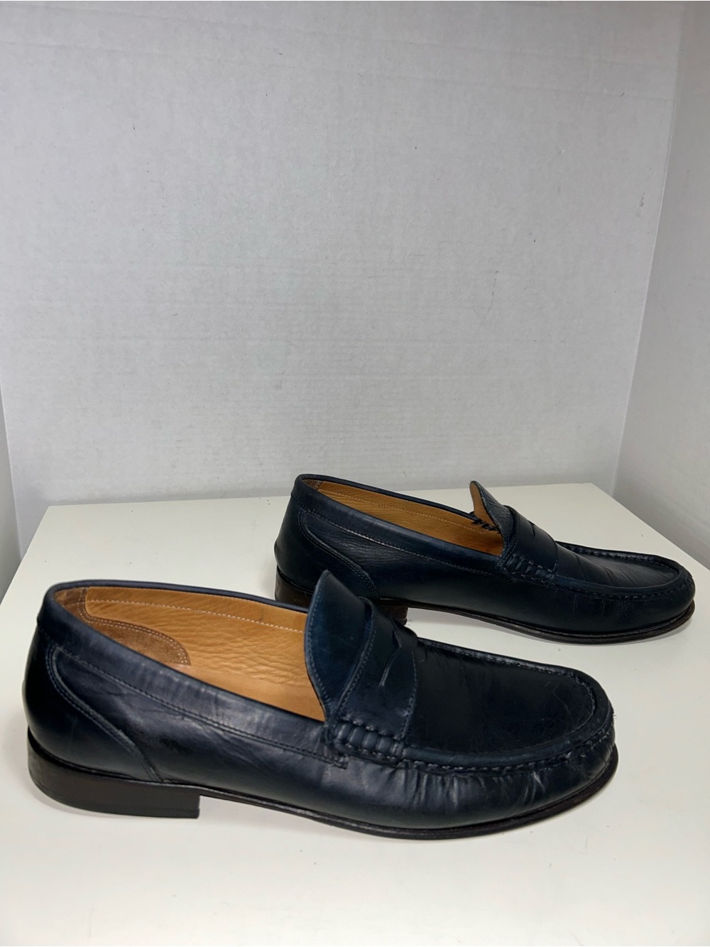 Saks Fifth Avenue Made Italy Navy Blue Leather Slip On Penny Loafer